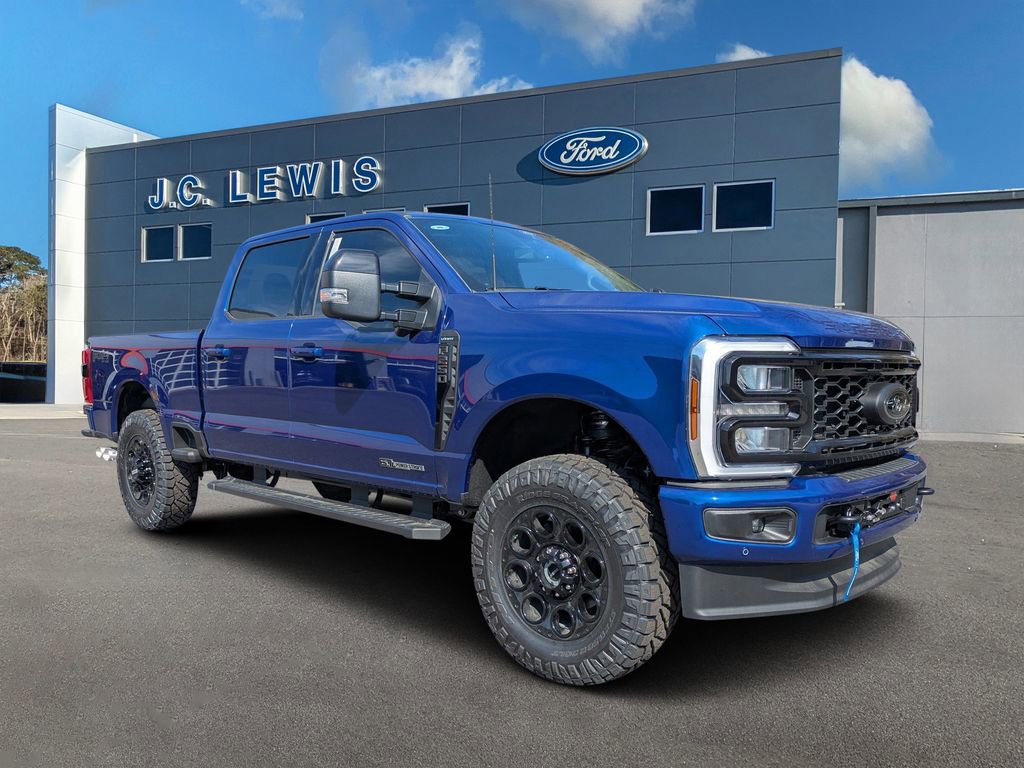 New 2026 Ford F250 Lariat w/ Black Appearance Package