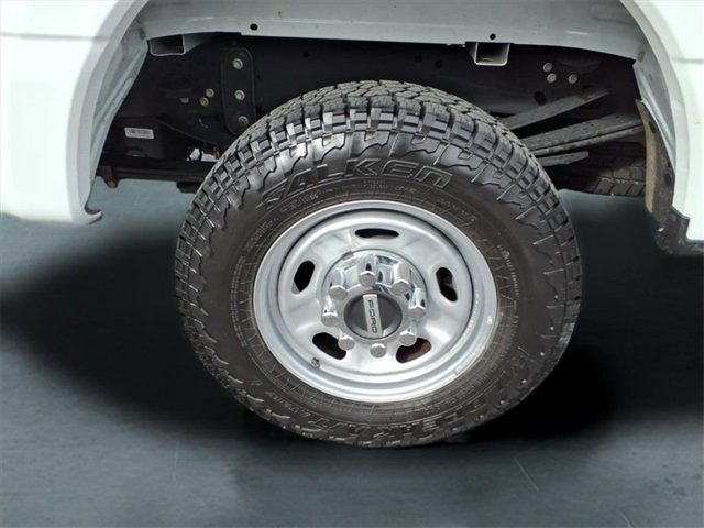 Used 2023 Ford F250 XL w/ Snow Plow/Camper Package image 13