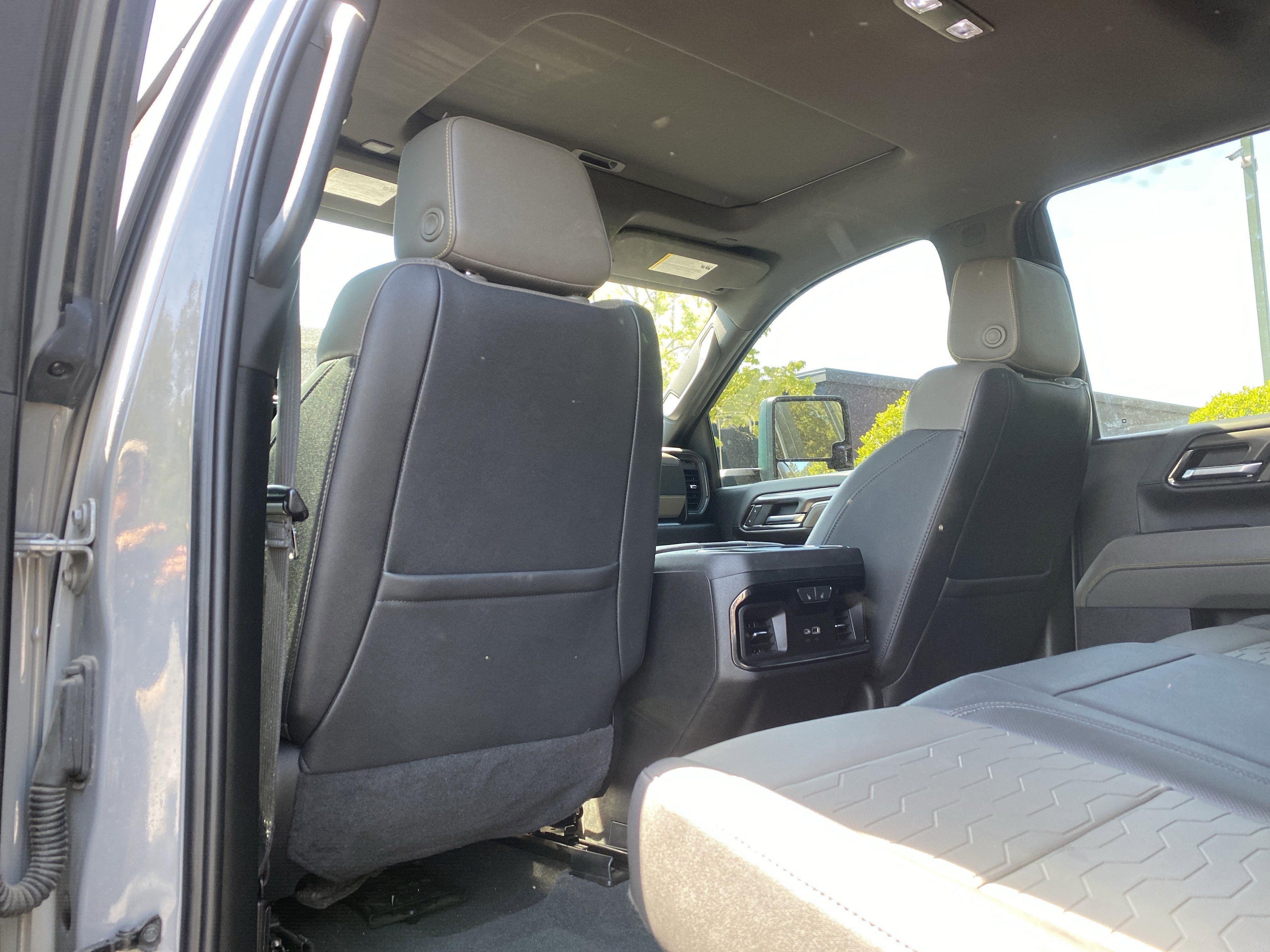 Used 2024 Chevrolet Silverado 2500 ZR2 w/ ZR2 Bison Edition AWD/4WD image 36