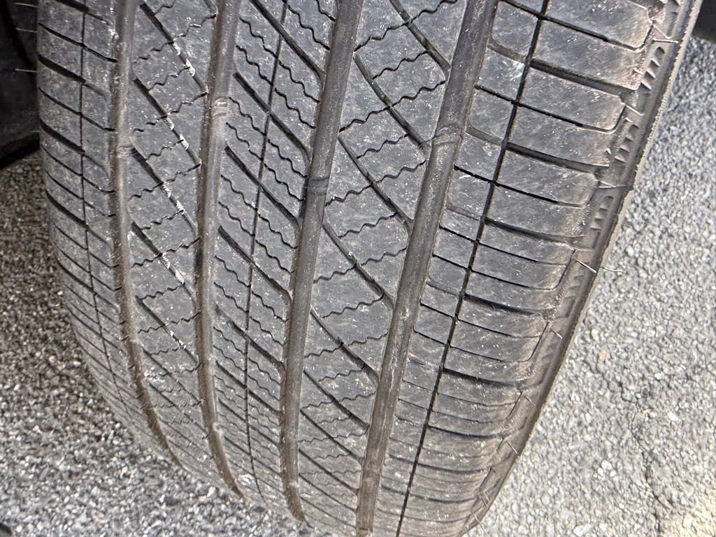 Used 2025 INFINITI QX60 Luxe w/ Lighting Package (N94) image 15