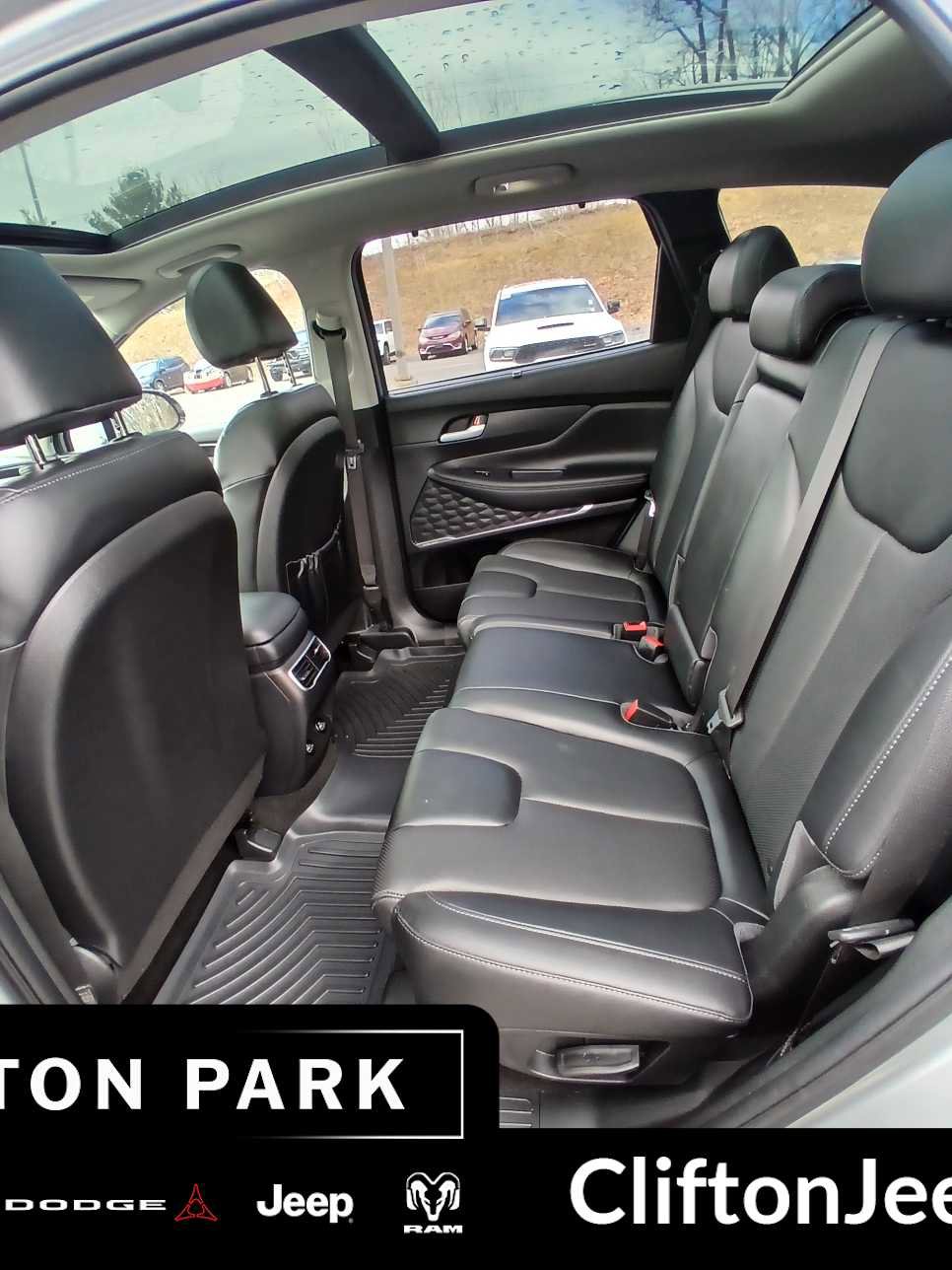 Used 2023 Hyundai Santa Fe SEL w/ Premium Package AWD/4WD image 13