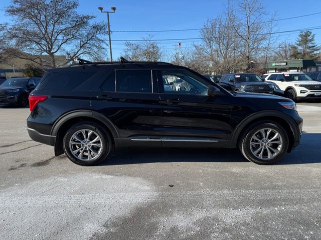 Used 2022 Ford Explorer XLT w/ Equipment Group 202A image 5