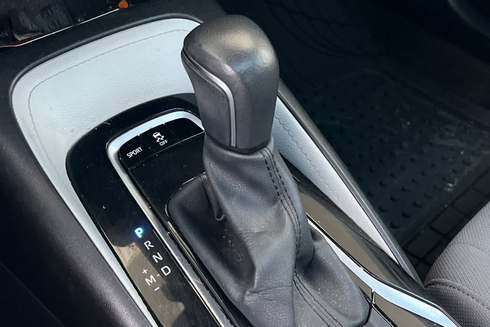 Used 2020 Toyota Corolla SE w/ SE Premium Package FWD image 22