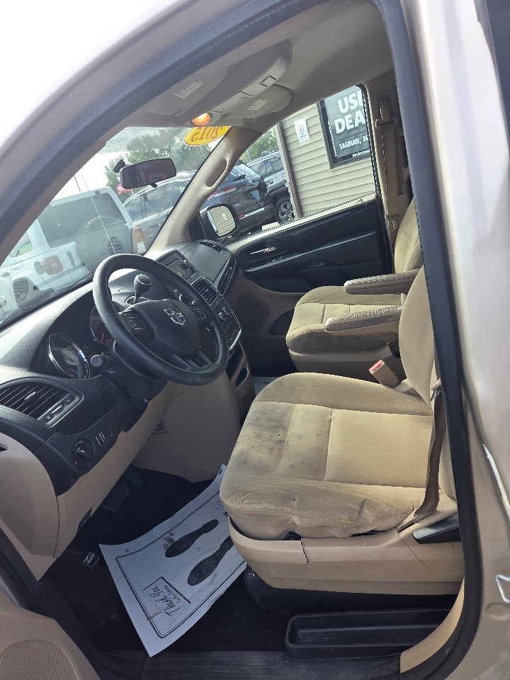 Used 2015 Dodge Grand Caravan American Value Package image 9