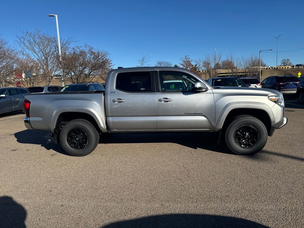 Used 2022 Toyota Tacoma SR5 image 9