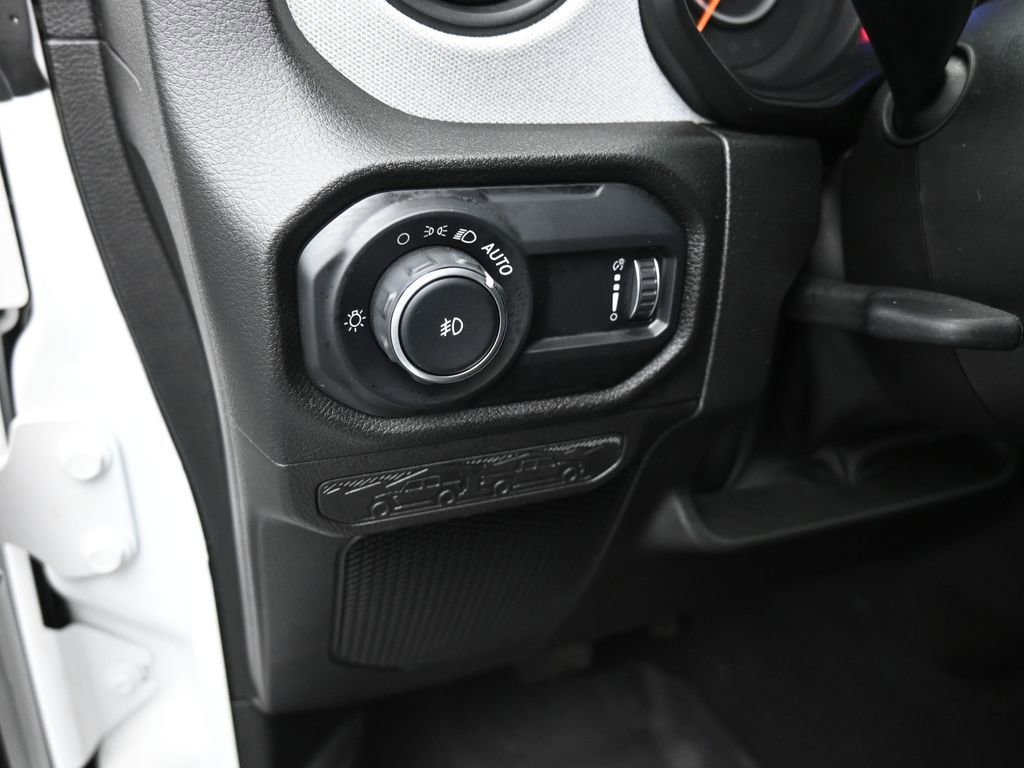 Used 2025 Jeep Wrangler Unlimited Sport AWD/4WD image 13