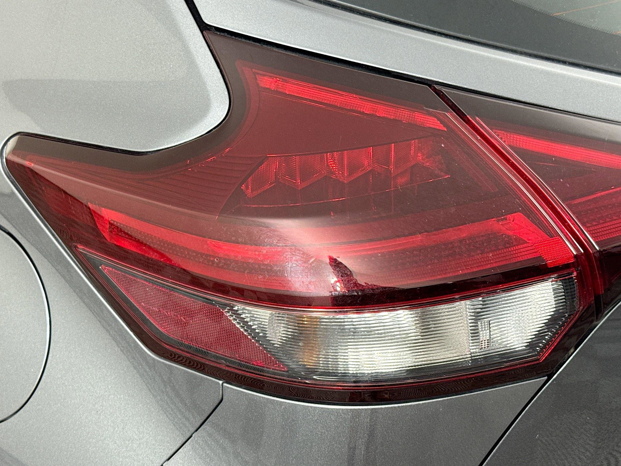 Used 2022 Nissan Kicks S image 35