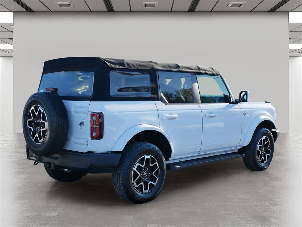 Used 2021 Ford Bronco Outer Banks image 5