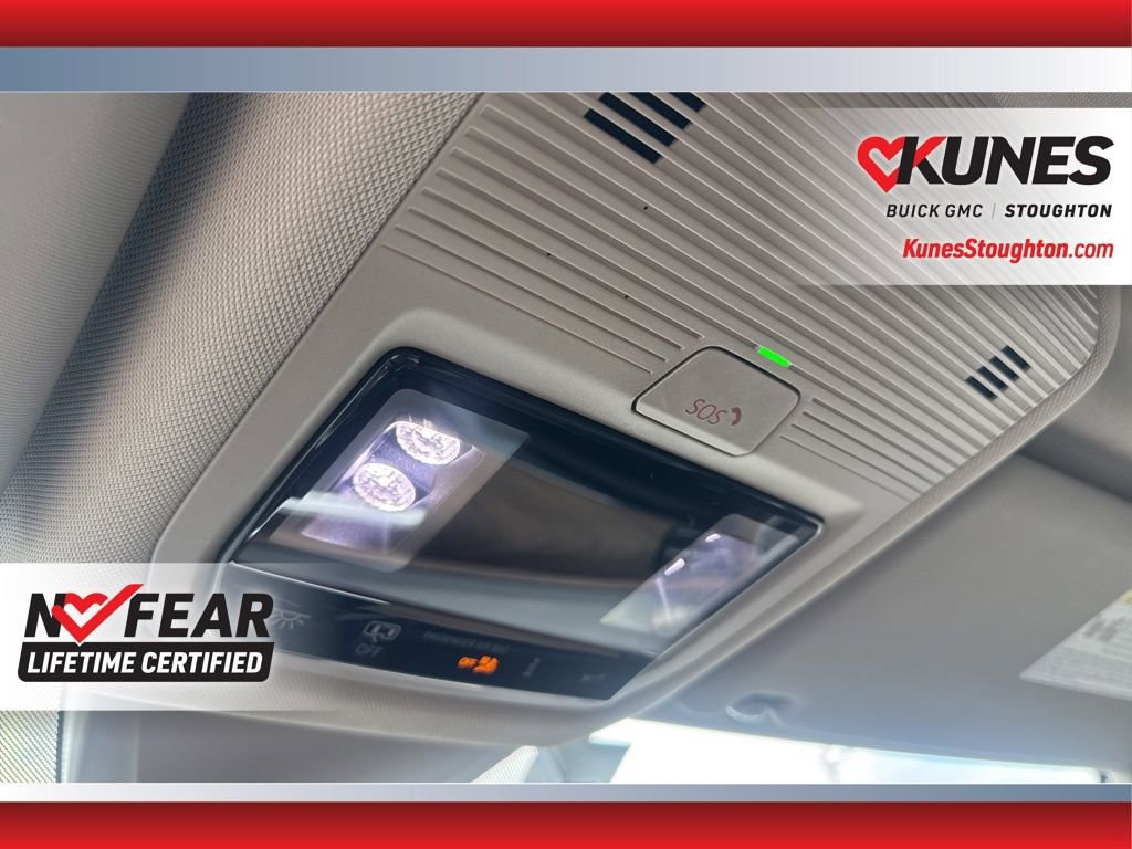 Used 2025 Volkswagen Atlas SE image 32