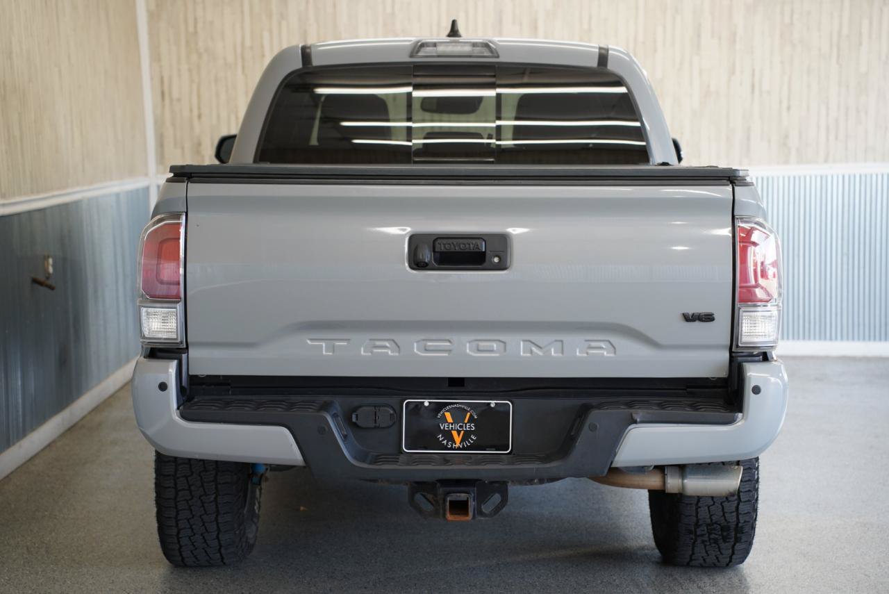 Used 2021 Toyota Tacoma TRD Sport w/ TRD Premium Sport Package AWD/4WD image 9