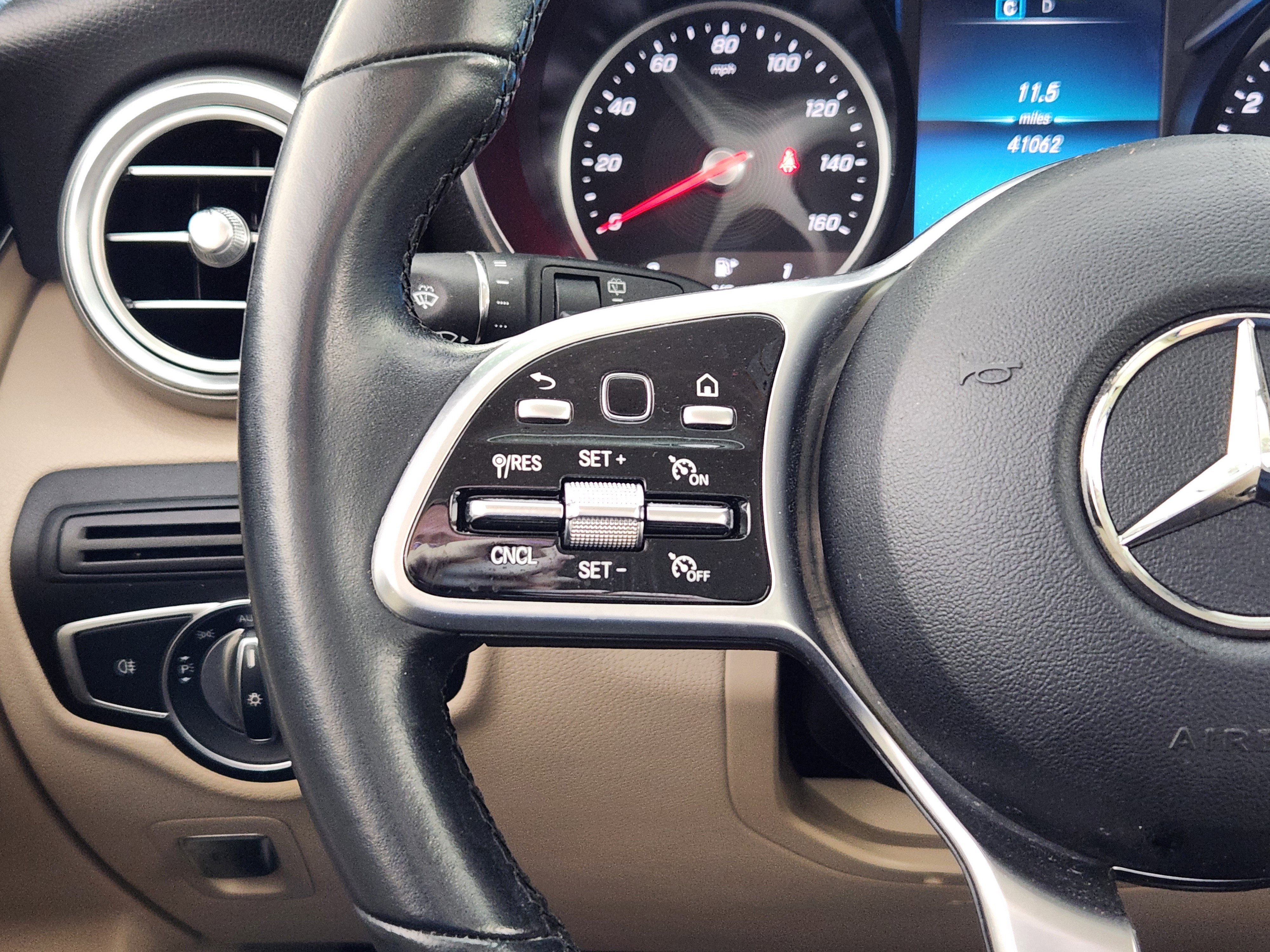 Used 2022 Mercedes-Benz GLC 300 image 18