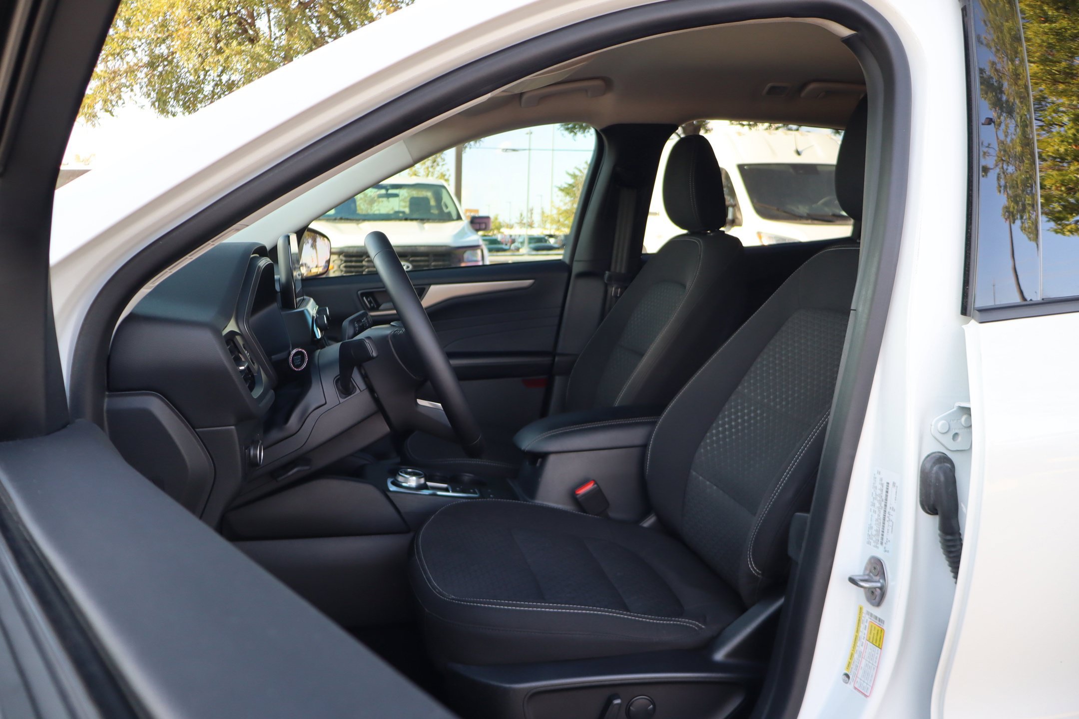 Certified 2023 Ford Escape Active FWD image 12
