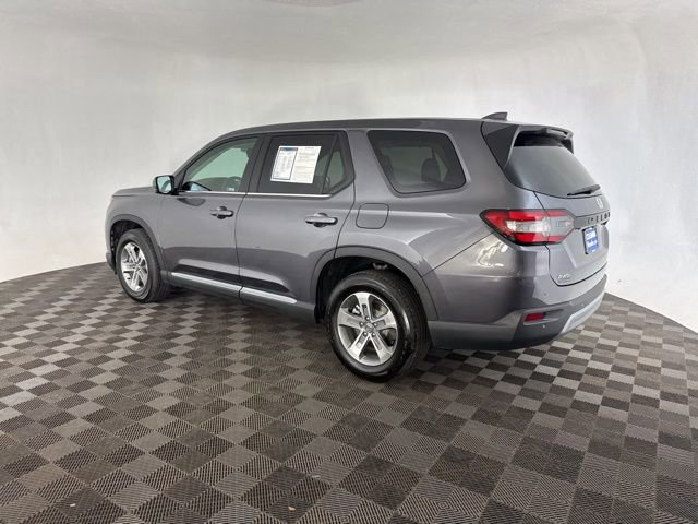 Certified 2025 Honda Pilot EX-L image 10