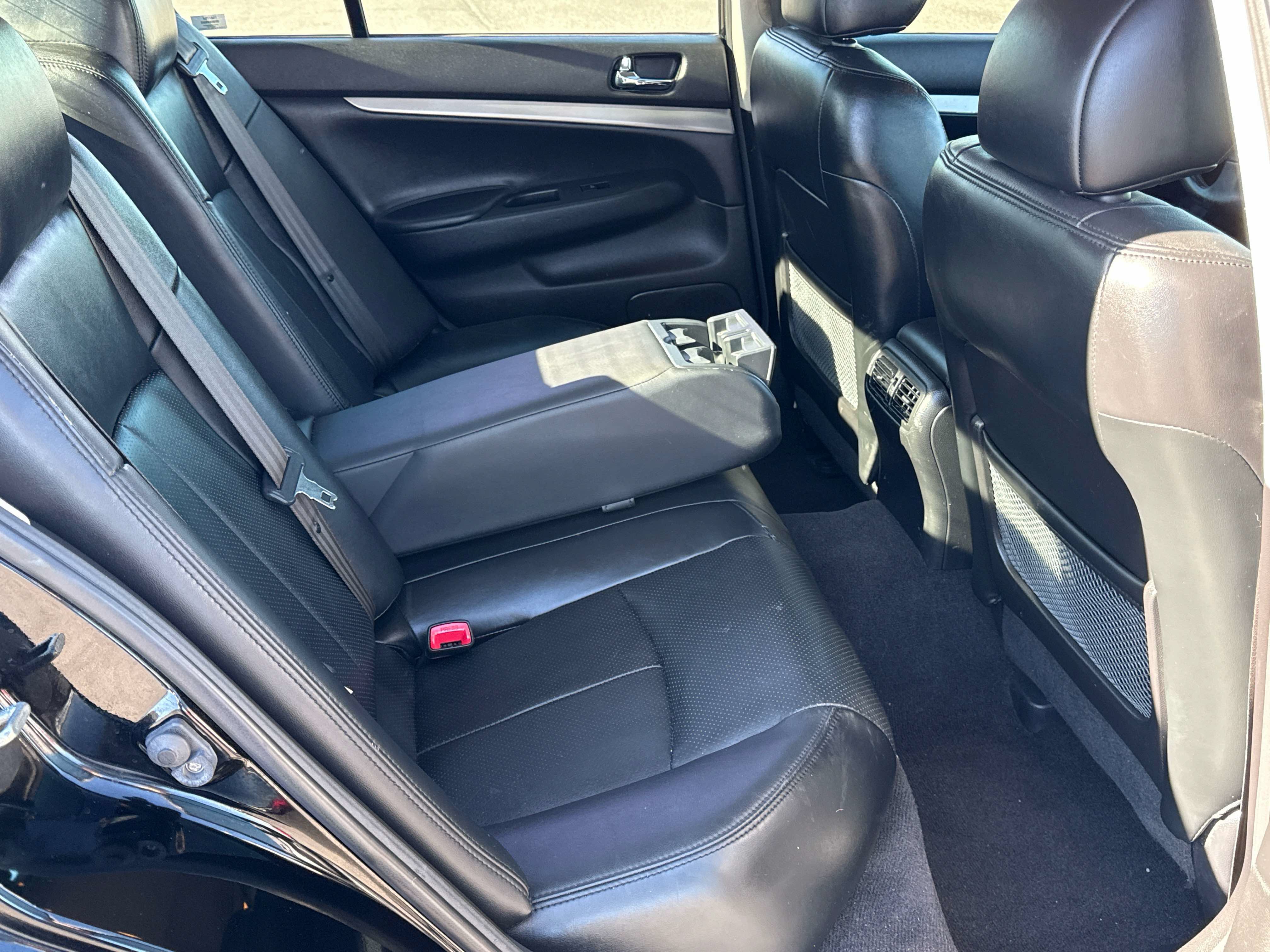 Used 2013 INFINITI G37 x Sedan w/ Premium Pkg AWD/4WD image 19