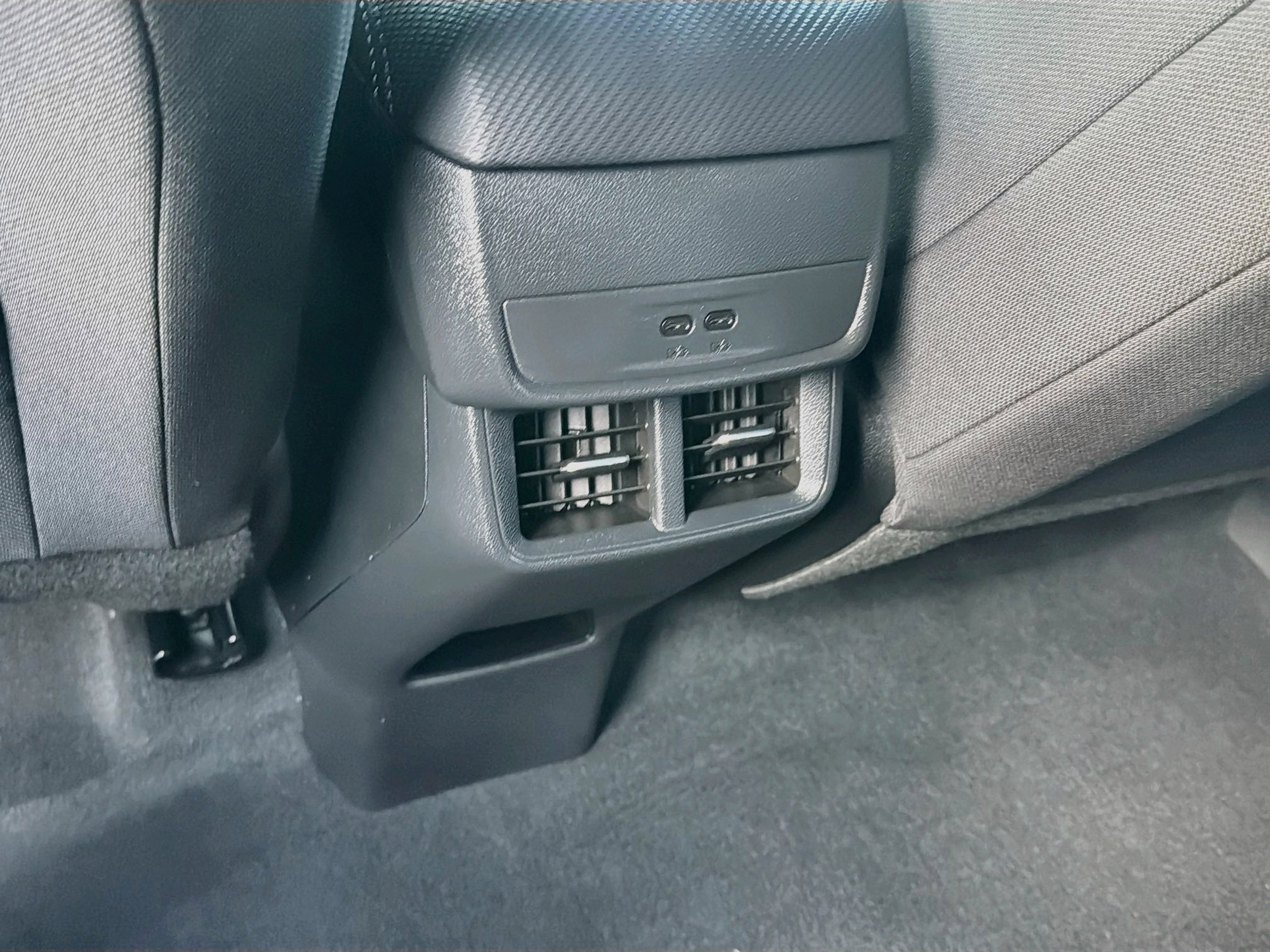 Used 2027 Chevrolet Equinox LT FWD image 23