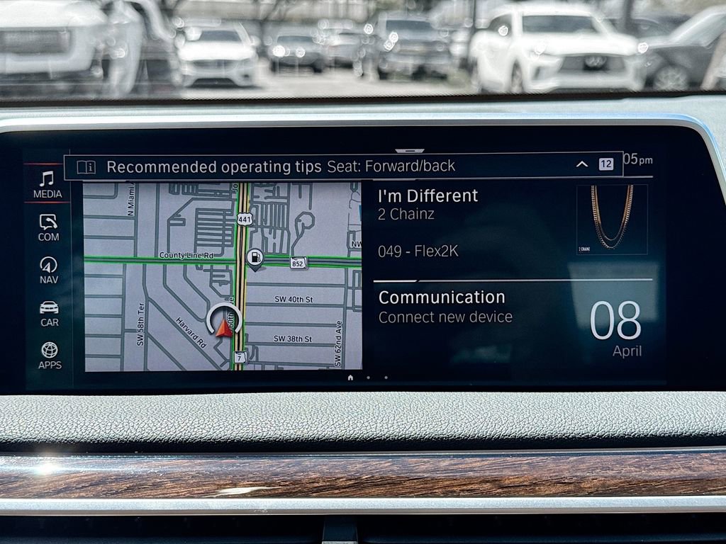 Used 2022 BMW 740i xDrive w/ Premium Package image 16