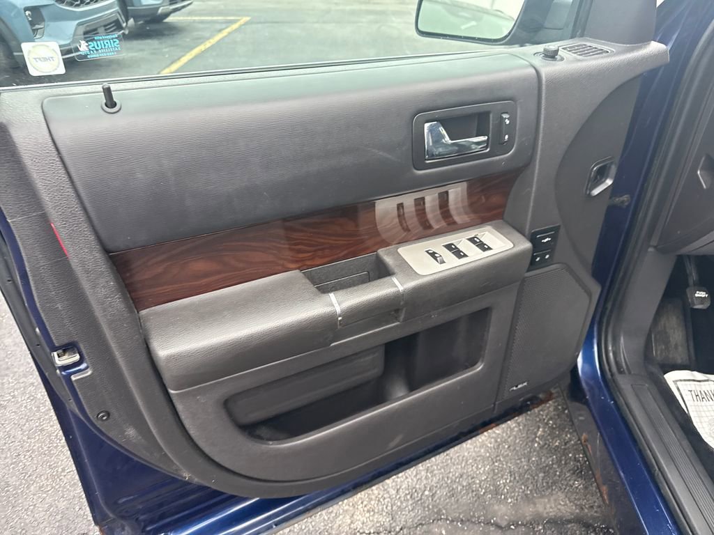 Used 2011 Ford Flex SEL w/ Rapid Spec Order Code image 30