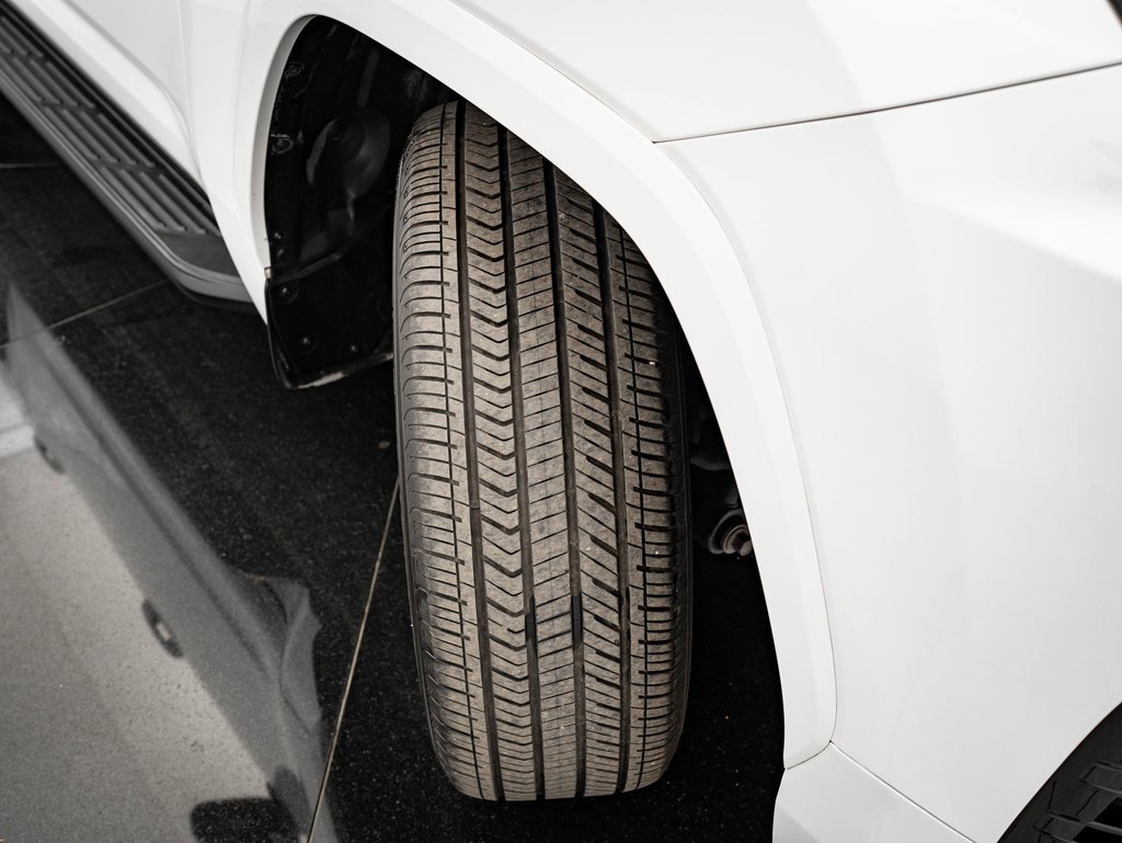 Used 2024 Lexus LX 600 4WD w/ Interior Upgrade Package image 55