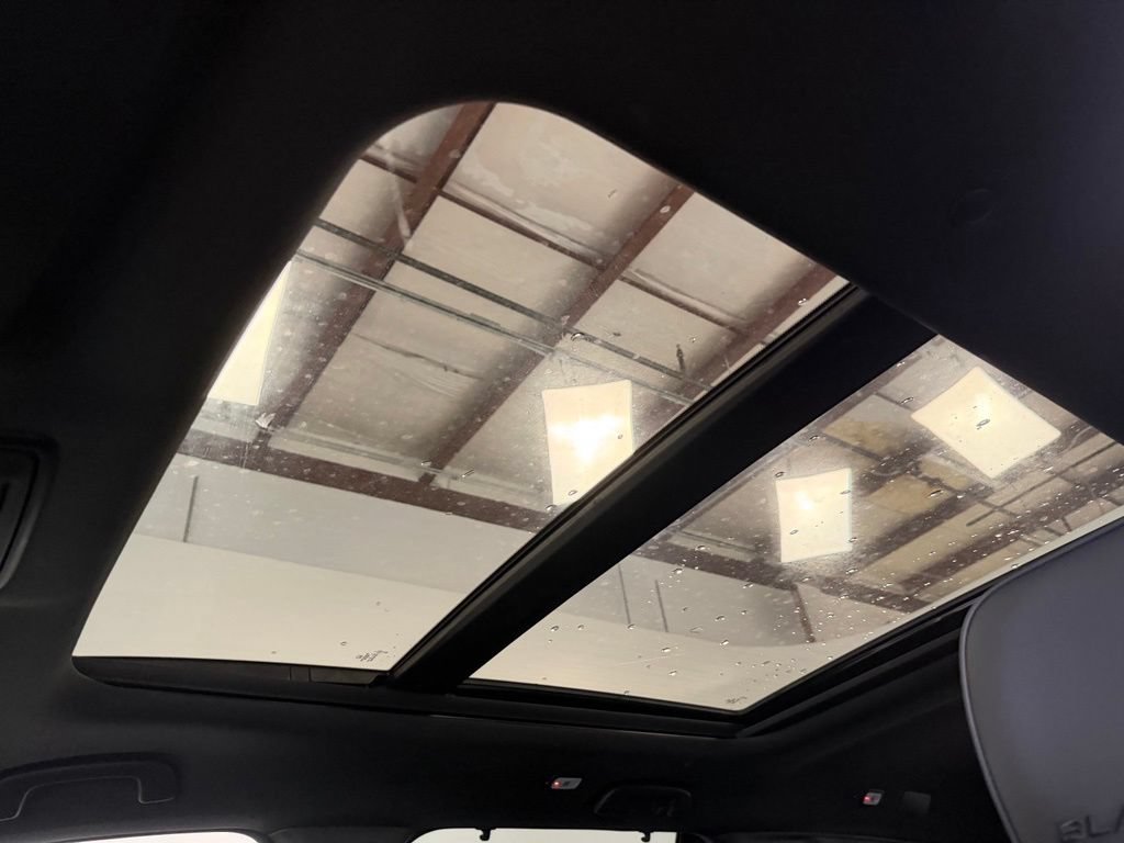 Used 2025 Honda Pilot Black Edition image 25