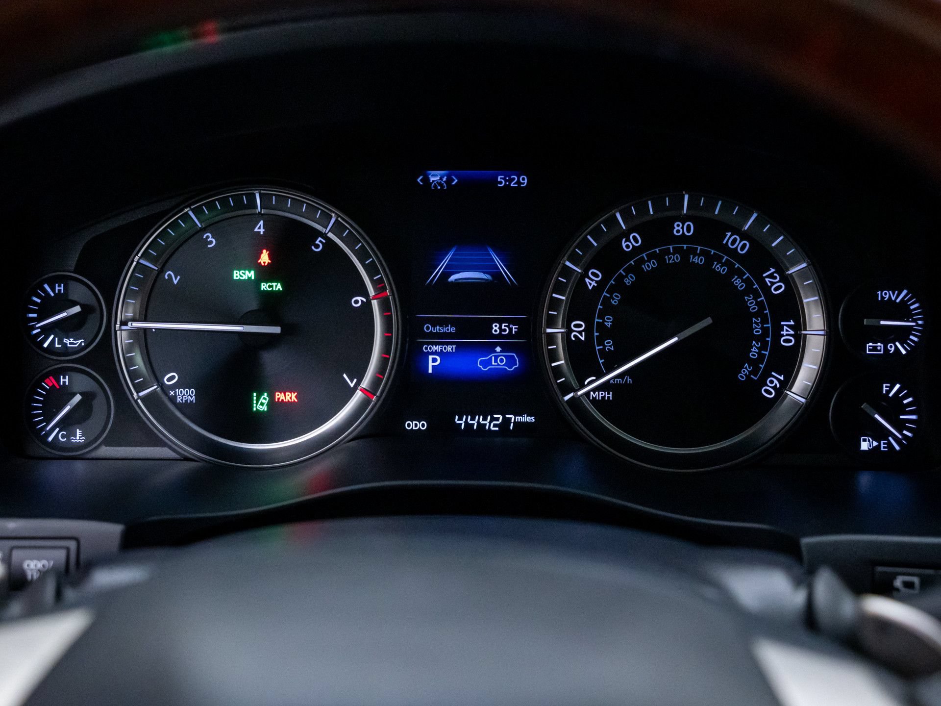 Used 2020 Lexus LX 570 4WD w/ Luxury Package image 24