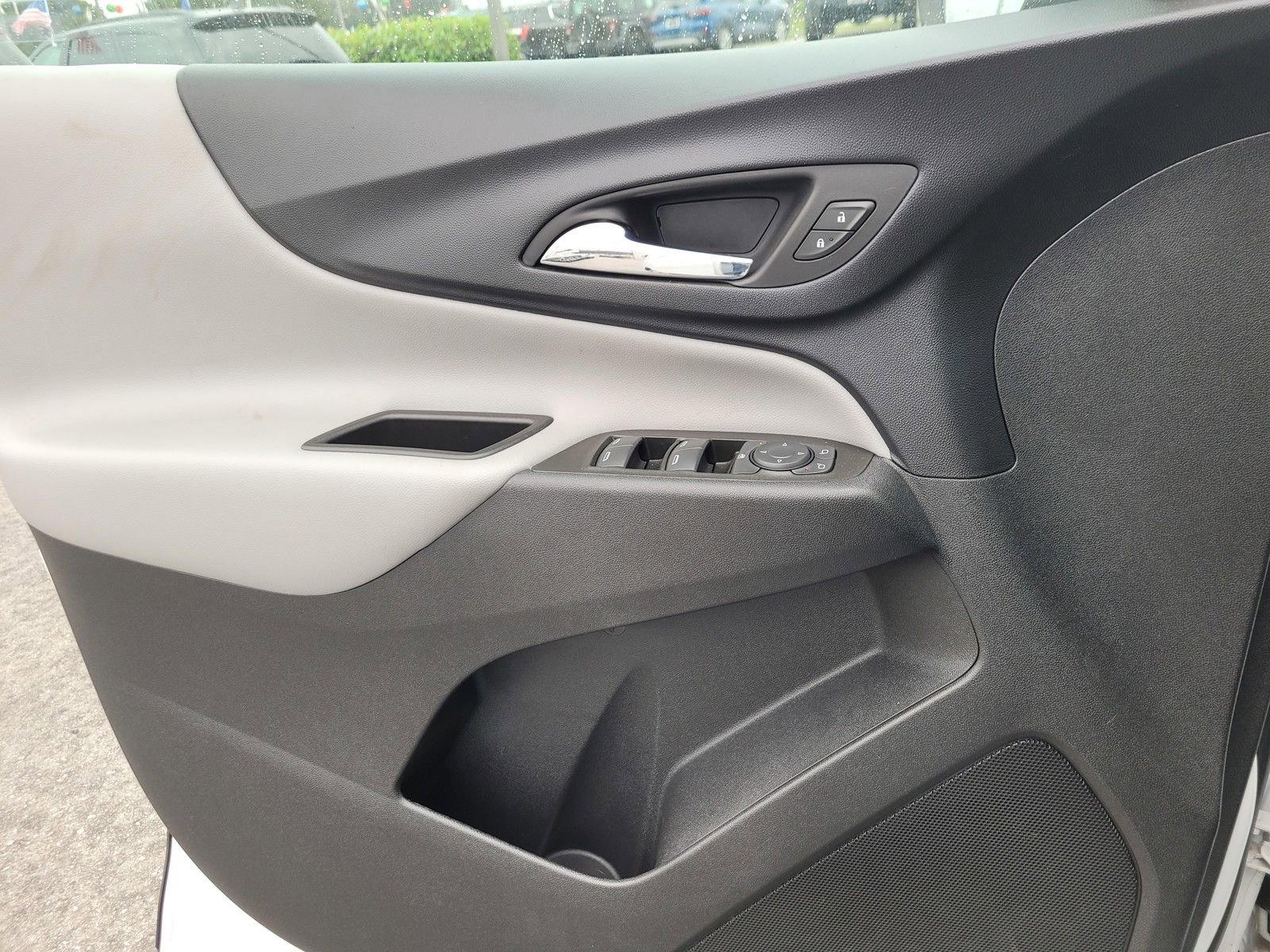 Used 2022 Chevrolet Equinox LS w/ LS Convenience Package image 30