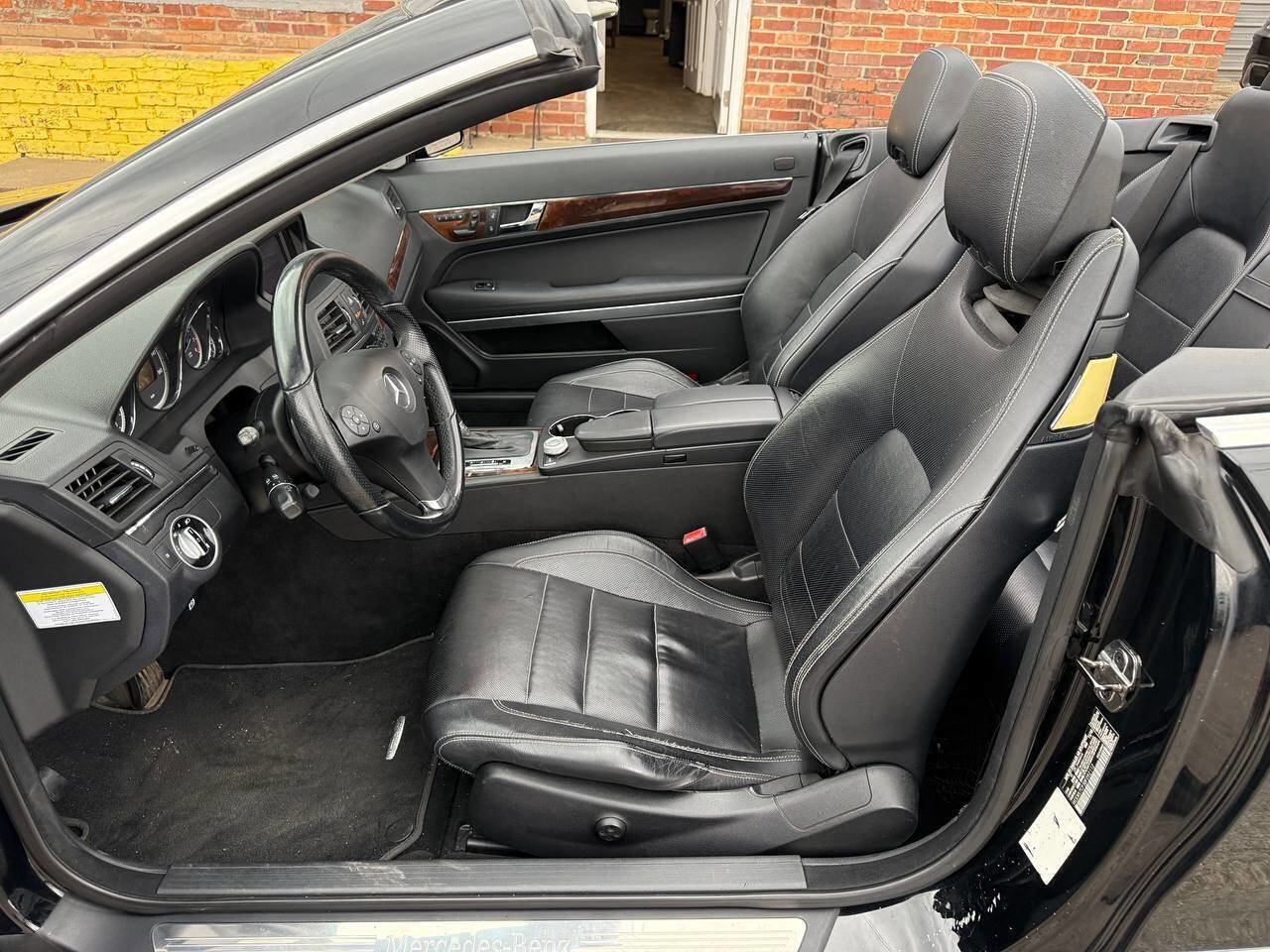 Used 2011 Mercedes-Benz E 550 Cabriolet w/ Premium 2 Pkg image 10