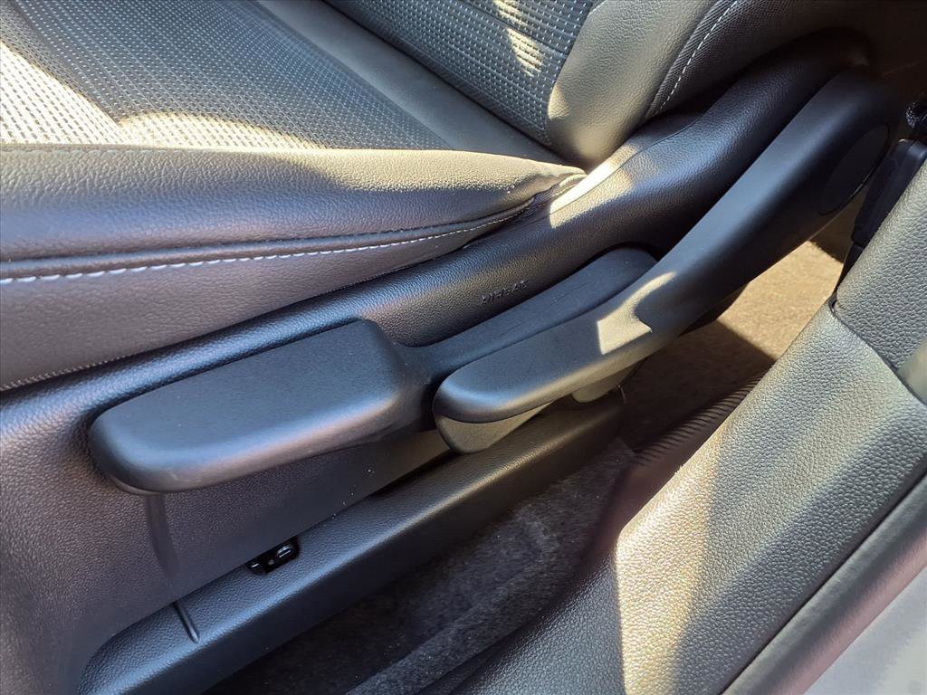 Used 2024 Buick Envista Preferred image 18