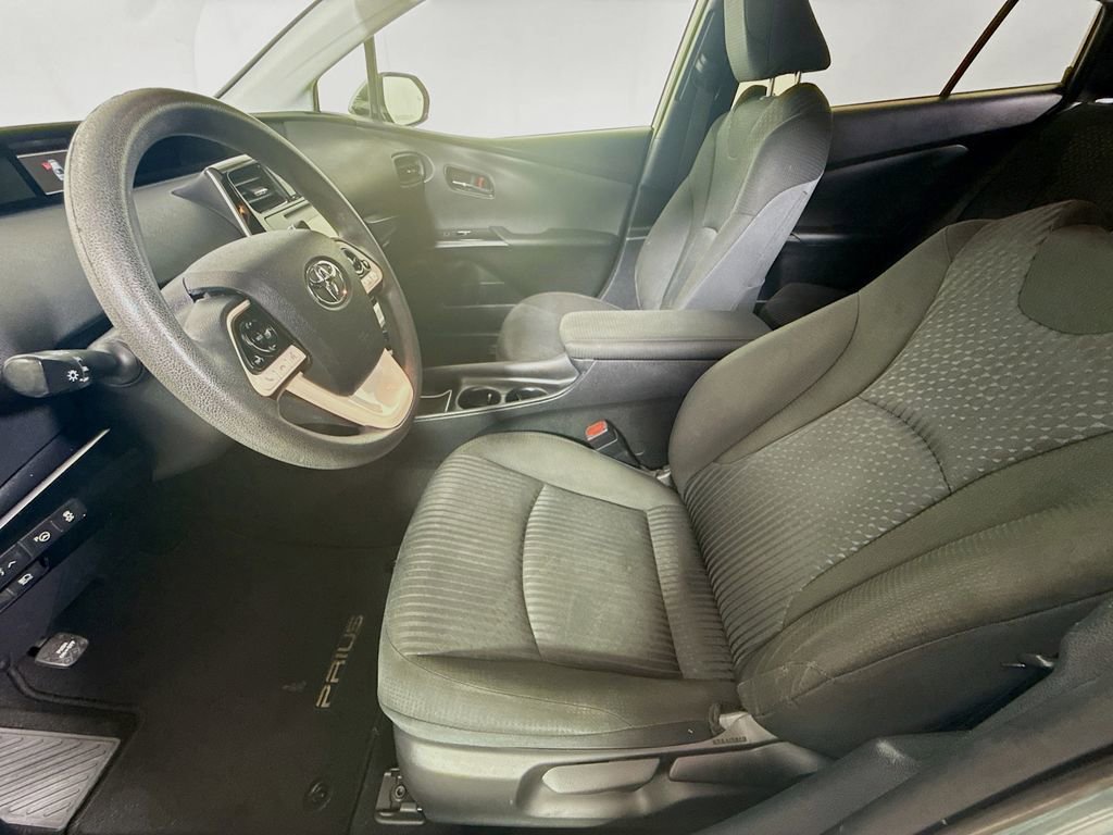 Used 2017 Toyota Prius Two w/ Prius Two Safety Plus Package FWD image 19