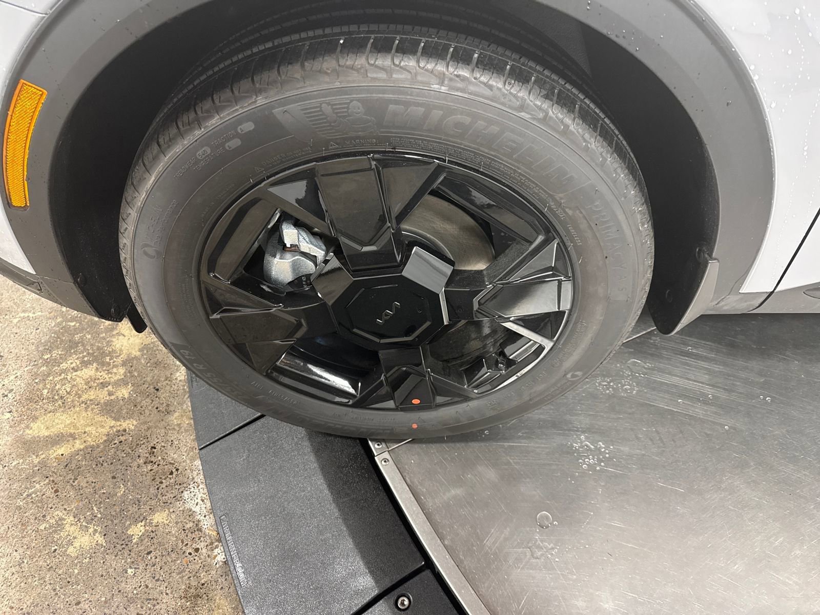 New 2026 Kia Sportage X-Line image 2