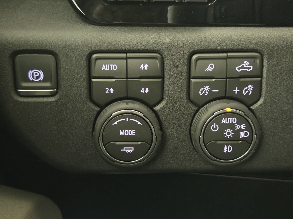 New 2026 Chevrolet Silverado 2500 ZR2 AWD/4WD image 22