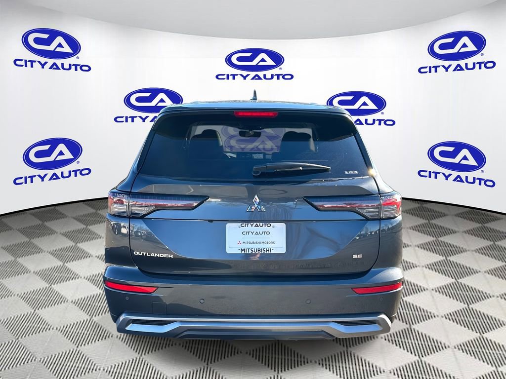 New 2026 Mitsubishi Outlander SE AWD/4WD image 4
