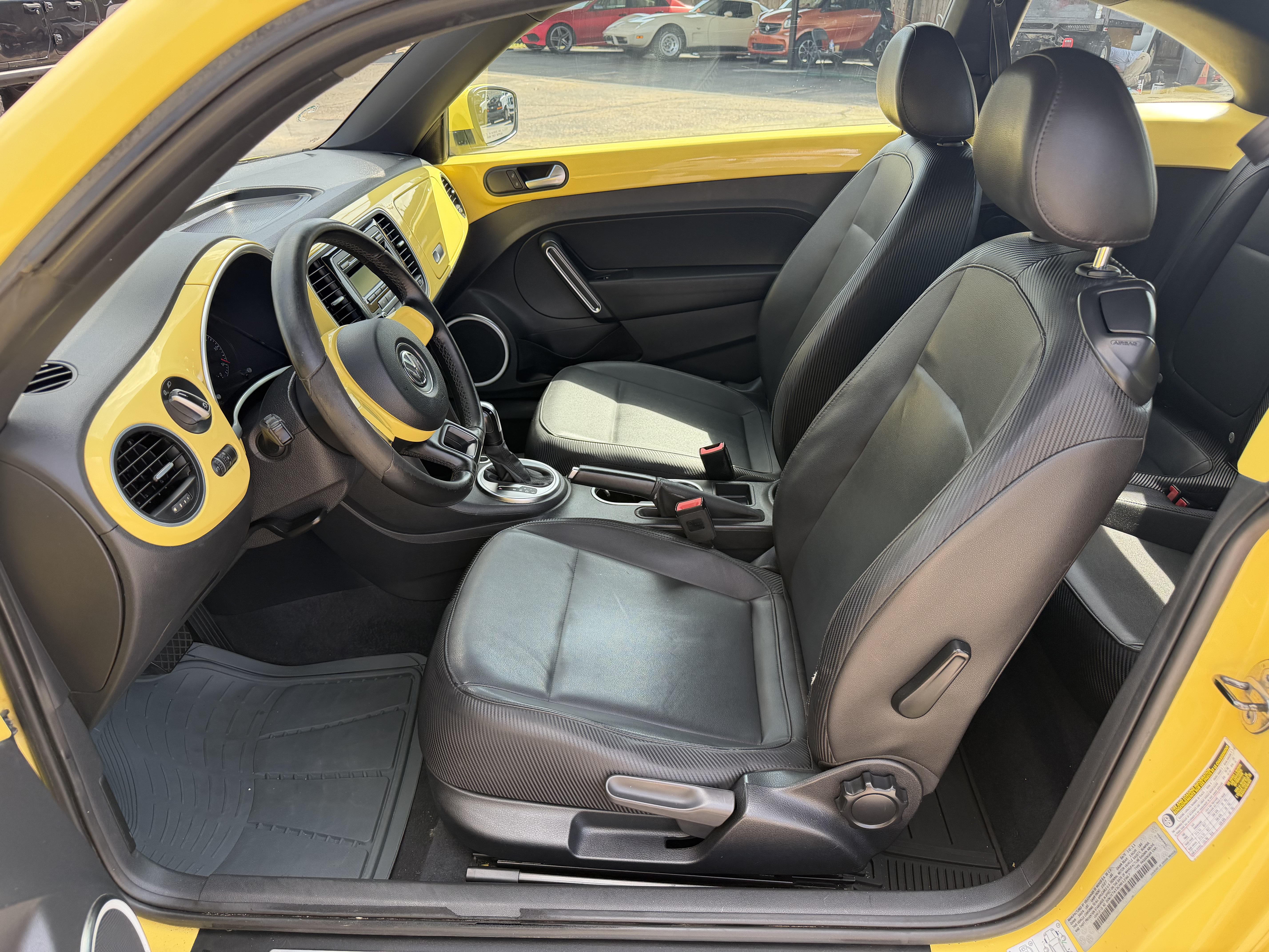 Used 2012 Volkswagen Beetle 2.5 FWD image 10