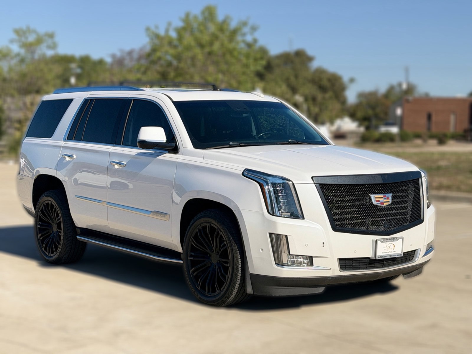 Used 2020 Cadillac Escalade Luxury RWD image 5