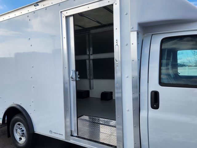New 2024 Chevrolet Express 3500 w/ Power Convenience Package RWD image 24