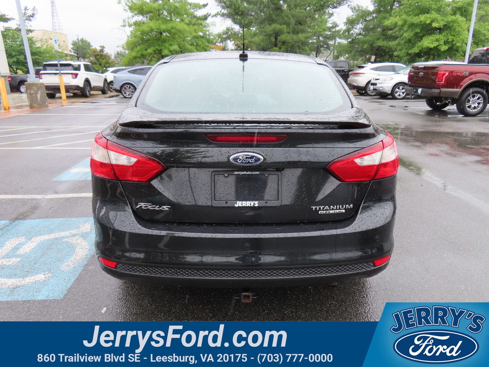 Used 2012 Ford Focus Titanium FWD image 6