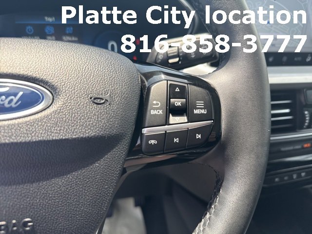 Used 2023 Ford Escape Platinum image 22