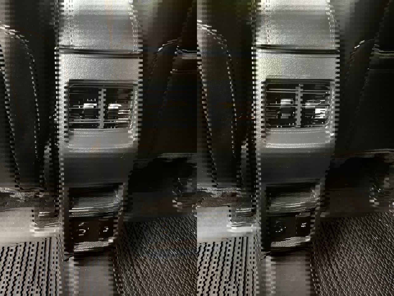 Used 2022 Ford Edge SEL w/ Convenience Package image 12