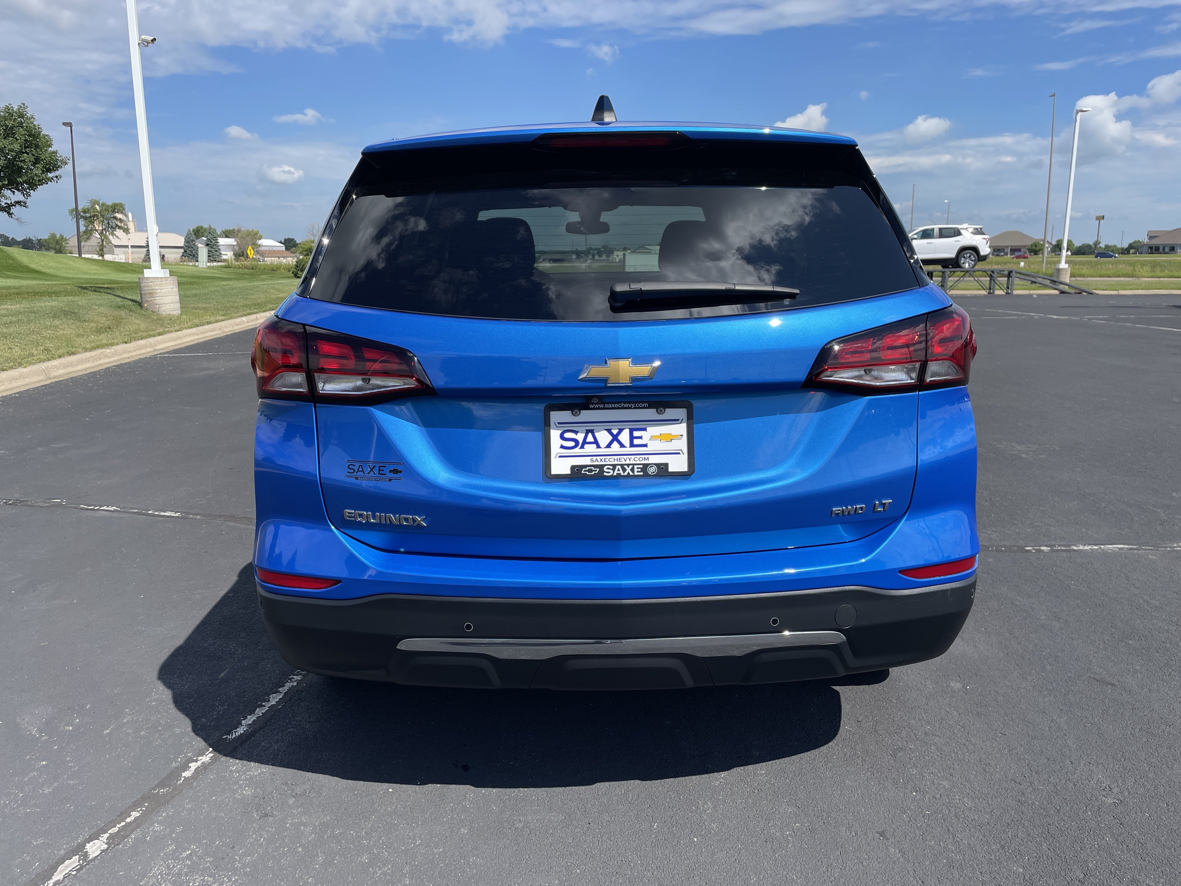 Used 2024 Chevrolet Equinox LT AWD/4WD image 4