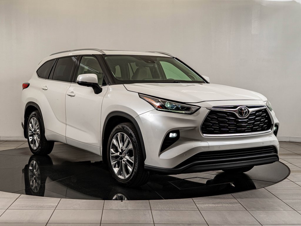 Used 2021 Toyota Highlander Limited image 12