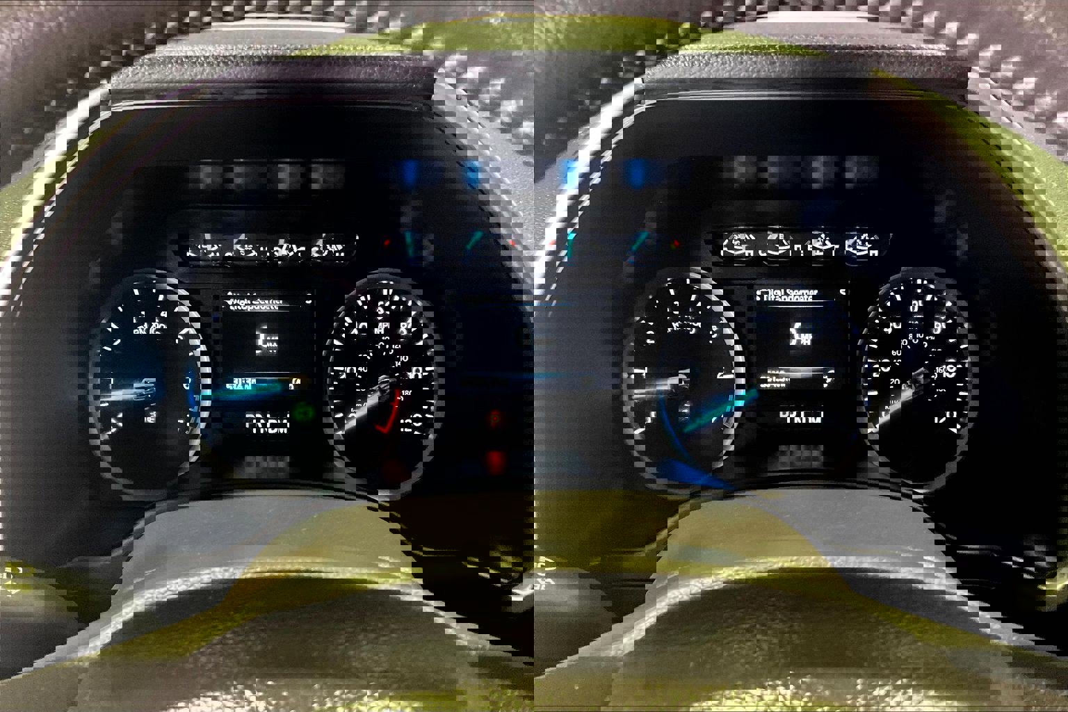 Used 2021 Ford Expedition XLT image 13