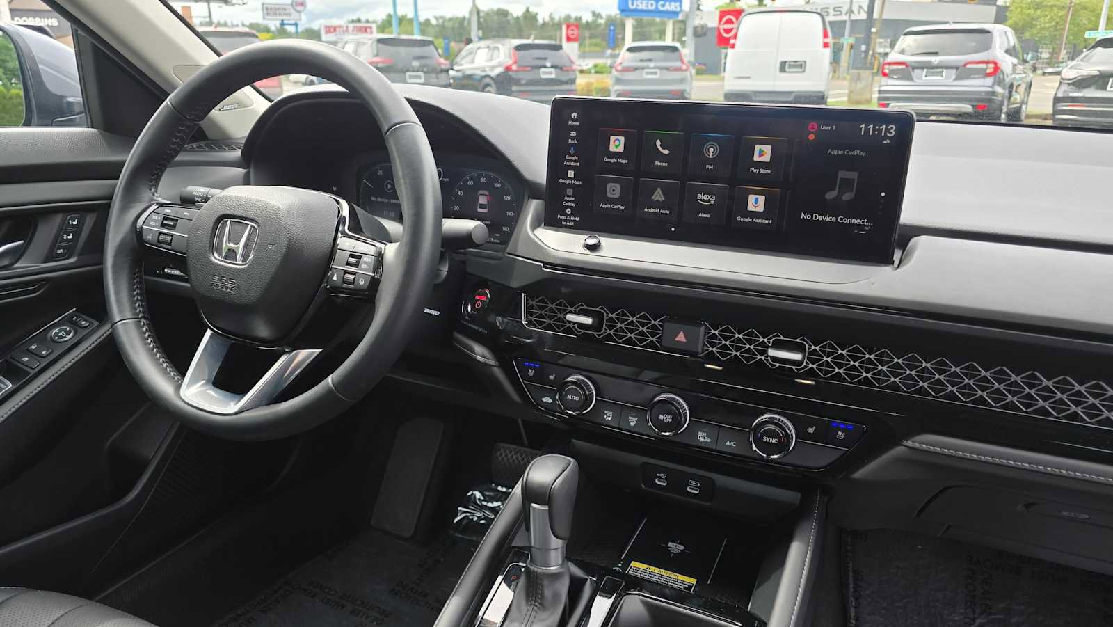 Used 2024 Honda Accord Touring image 11