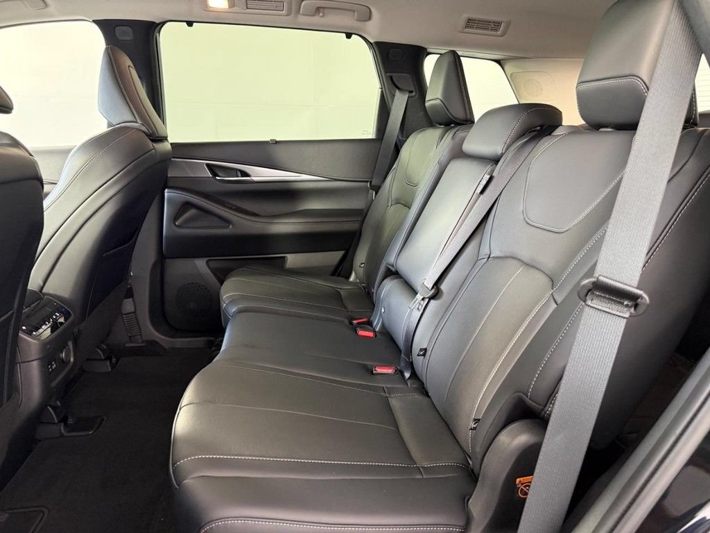 Certified 2023 INFINITI QX60 Luxe w/ Cargo Package AWD/4WD image 21