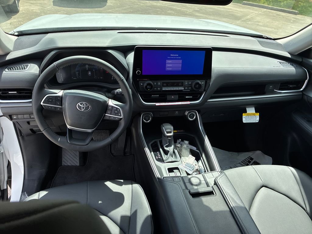 New 2026 Toyota Grand Highlander XLE image 18