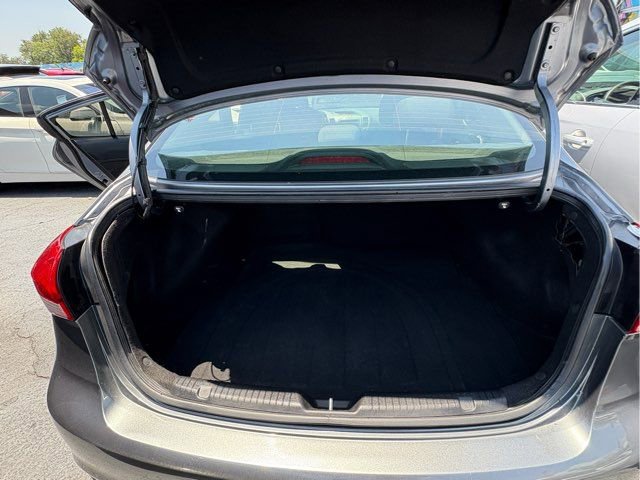 Used 2017 Kia Forte S w/ S Technology Package image 16