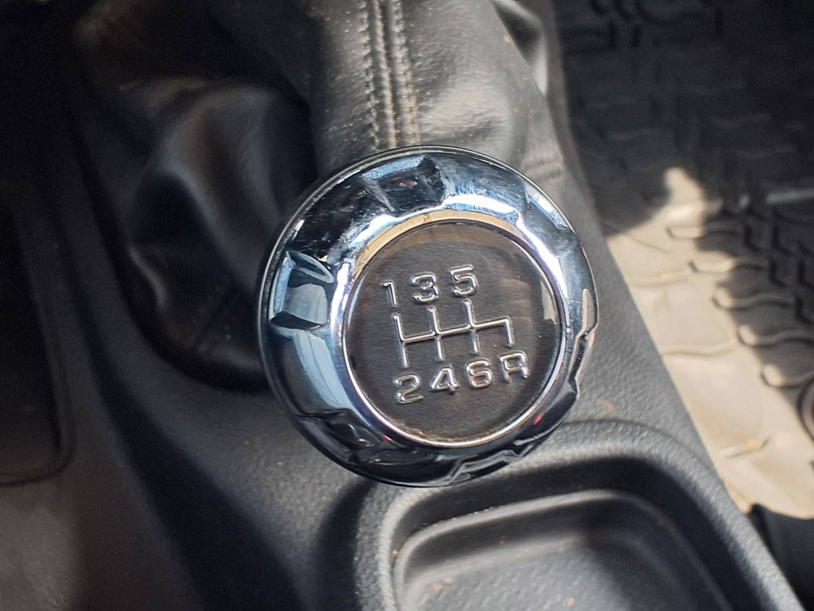 Used 2014 Jeep Wrangler Unlimited Sport AWD/4WD image 12