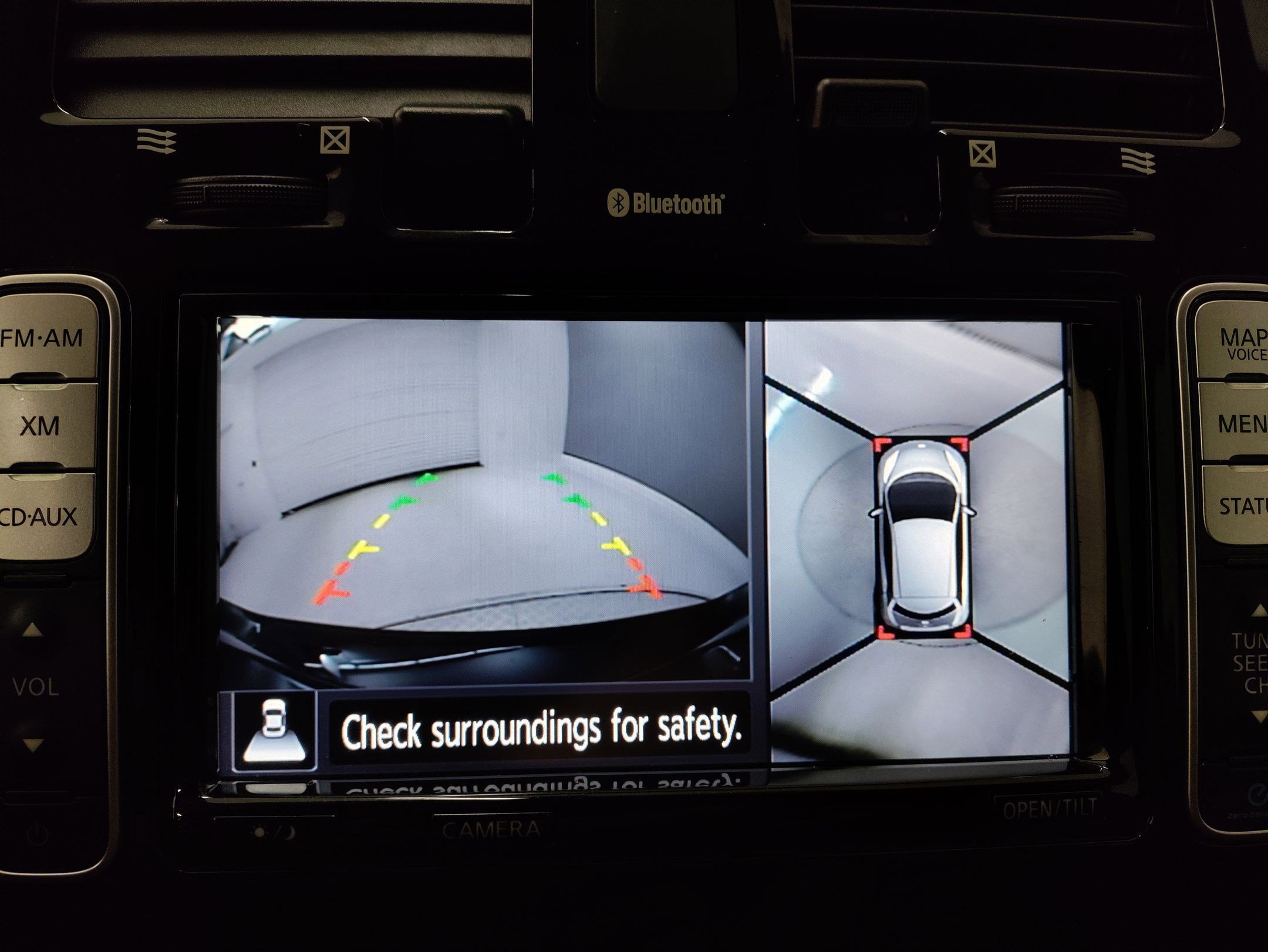 Used 2015 Nissan Leaf SL w/ Premium Package image 27