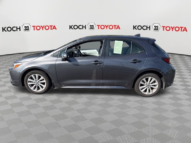 Certified 2025 Toyota Corolla SE FWD image 4
