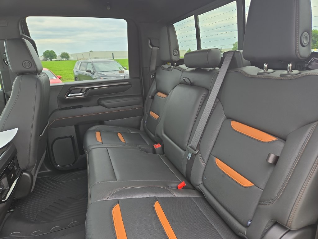 New 2026 GMC Sierra 2500 AT4 w/ AT4 Premium Plus Package AWD/4WD image 39