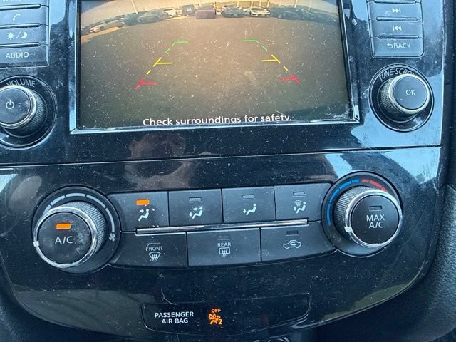 Used 2020 Nissan Rogue S FWD image 12