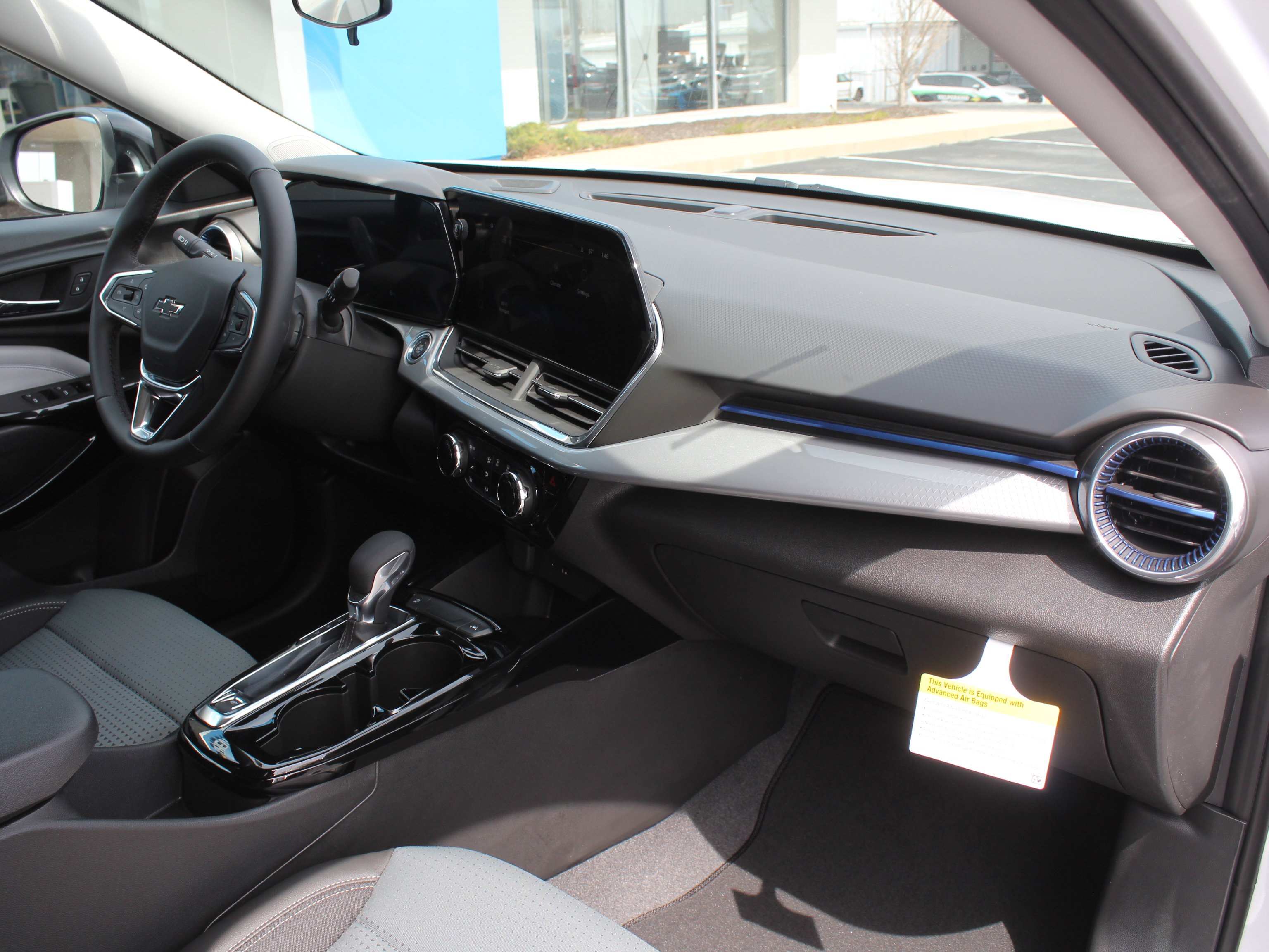 New 2026 Chevrolet Trax LT image 14